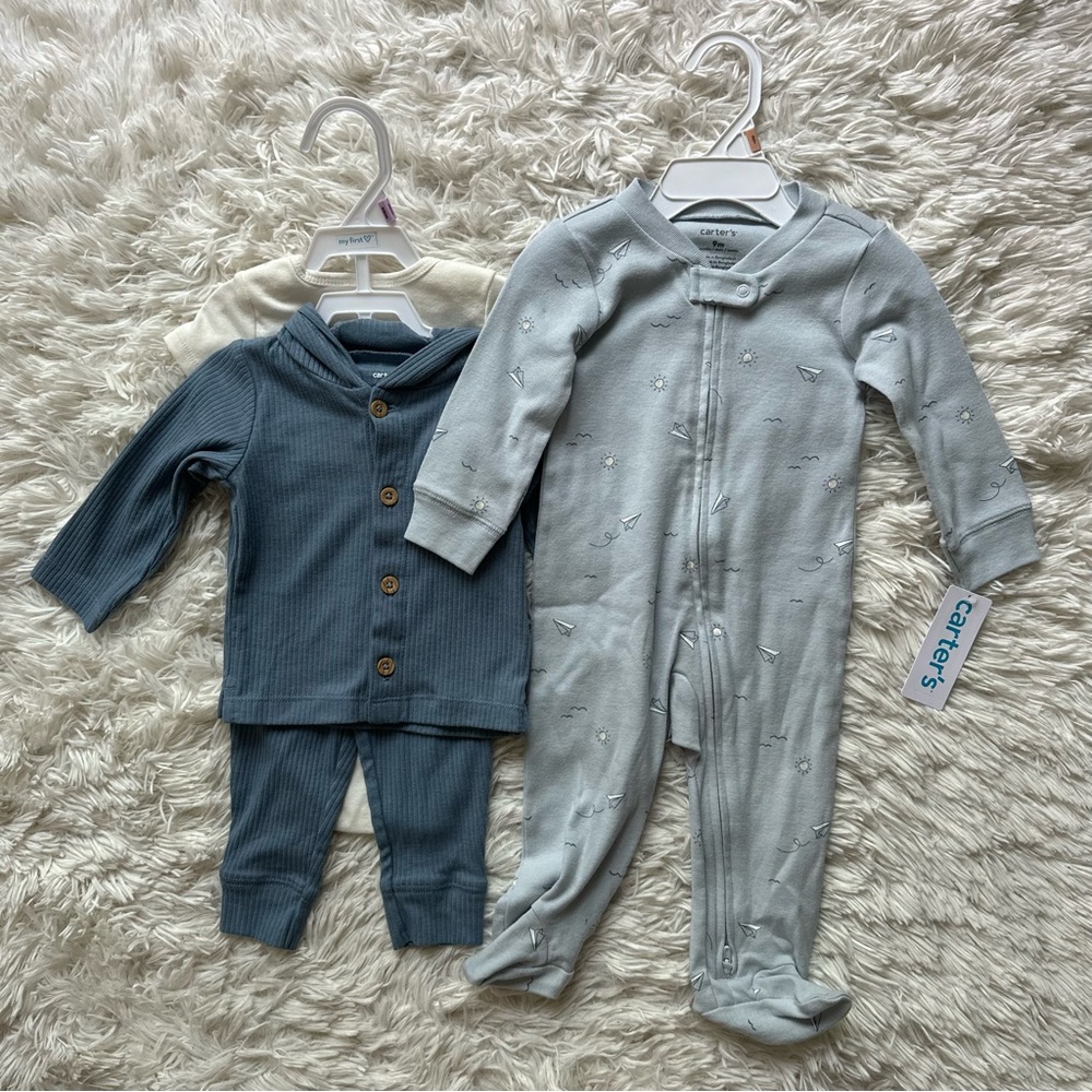 Carter's Outfit Bundle New With Tags Size 9 Months